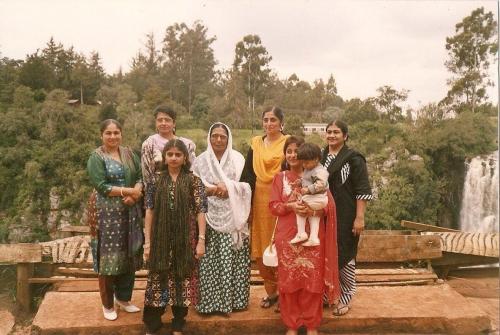 Naseem Noor Mohammed, Roshan Dhukhai, Khatija Suleman, Zehra Suleman, Mudisa Suleman, Dilshad Aziz