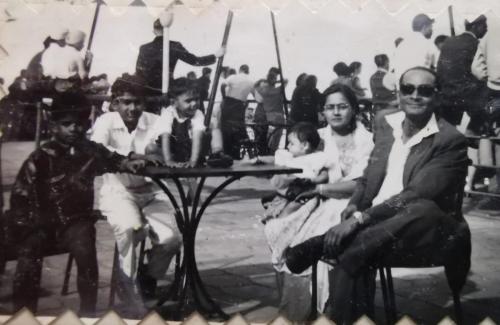 Fida Suleman, Zainab Suleman, Haji Ali Suleman and kids